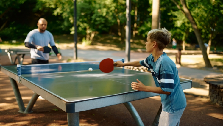 Activité ping-pong, au camping le Clairet, camping à Serrières-en-Chautagne